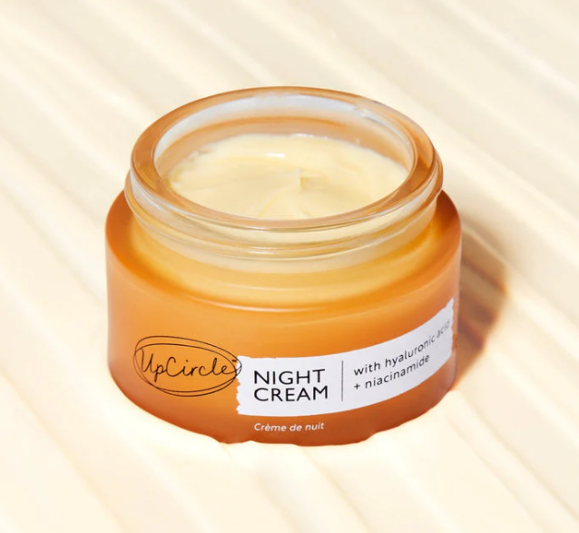 CREMA DE NOCHE CON ÁCIDO HIALURÓNICO Y NIACINAMIDA