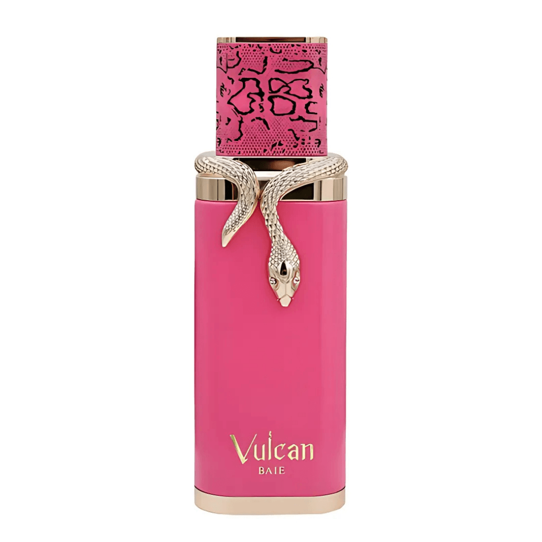 Eau de parfum para mujer Vulcan Baie, botella rosa con diseño exclusivo y detalles dorados.