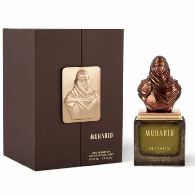 Maison Asrar Muharib Eau de Parfum frasco con caja cerrada marrón y detalles dorados